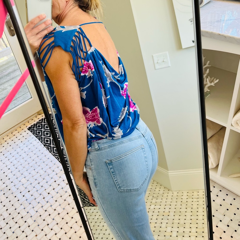 Free People size small top
